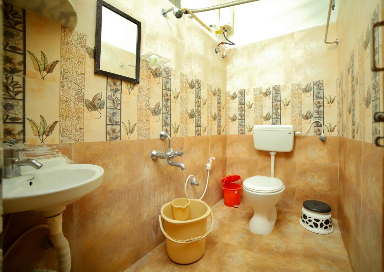 Truelife Homestays - Alamelu Avenue - Fully Furnished Ac 2Bhk Apartments In Tirupati - Walkable To Restaurants & Super Market - Fast Wifi - Kitchen - Easy Access To Airport, Railway Station, Sri Padmavathi & Tirumala Temple Esterno foto