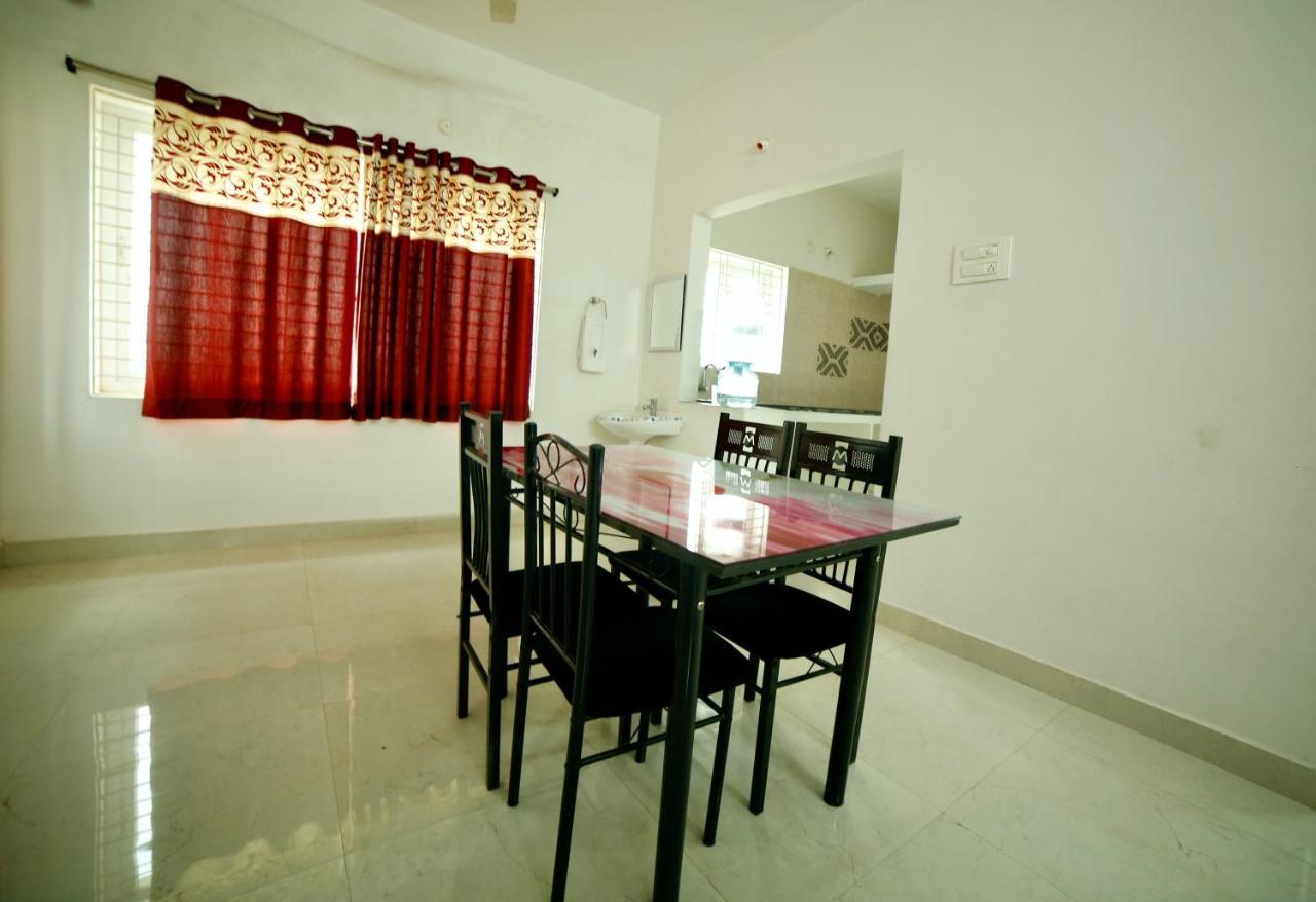 Truelife Homestays - Alamelu Avenue - Fully Furnished Ac 2Bhk Apartments In Tirupati - Walkable To Restaurants & Super Market - Fast Wifi - Kitchen - Easy Access To Airport, Railway Station, Sri Padmavathi & Tirumala Temple Esterno foto