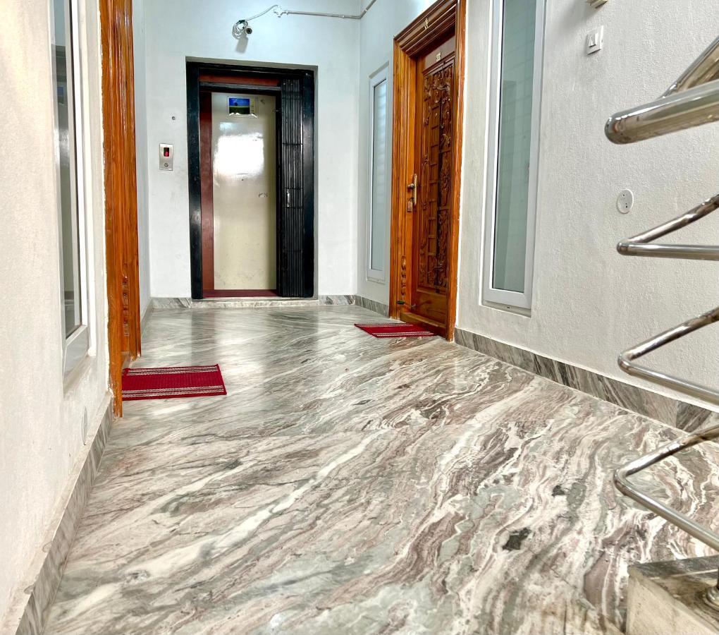 Truelife Homestays - Alamelu Avenue - Fully Furnished Ac 2Bhk Apartments In Tirupati - Walkable To Restaurants & Super Market - Fast Wifi - Kitchen - Easy Access To Airport, Railway Station, Sri Padmavathi & Tirumala Temple Esterno foto